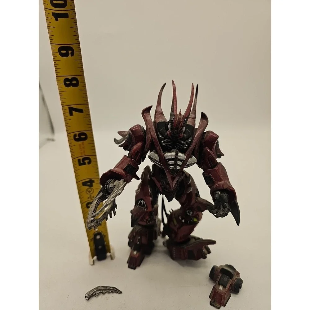 Toy Model MacFarlane Regenerative Spawn 28th Generation Robot Doll Needs Repair
